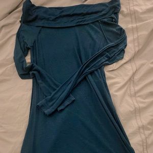 Off the shoulder- Long Sleeve